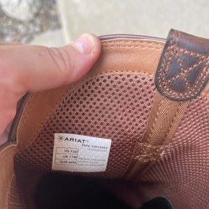 Mens Ariat boots size 12D